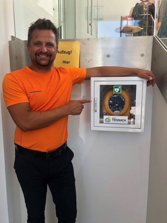 Defibrillator Defibrillator